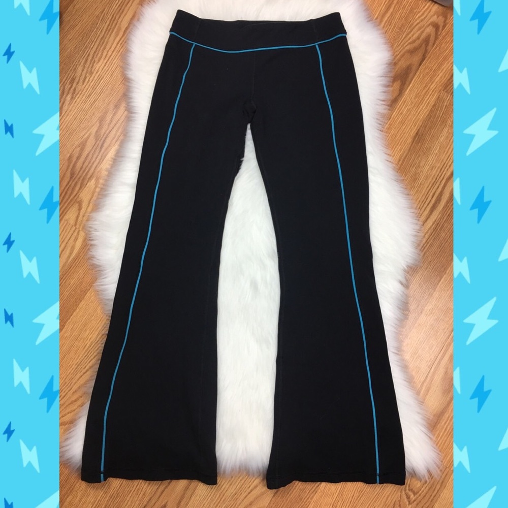 Lululemon Hipster Flare Black w/ Blue Pants Size 6
